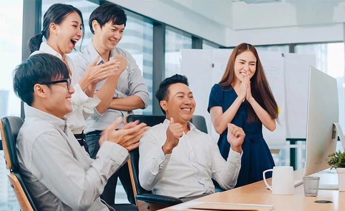  关心员工成长，实现员工与企业的双赢