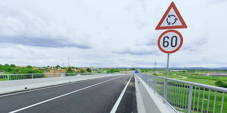 公路测量，维护和勘察；